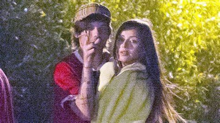 Louis Tomlinson & Girlfriend Eleanor Calder Enjoy Ibiza With PDA – Hollywood Life