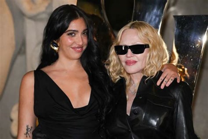 Lourdes Leon, 26, Steps Out Without Face Mask After Mom Madonna Says She Had COVID-19