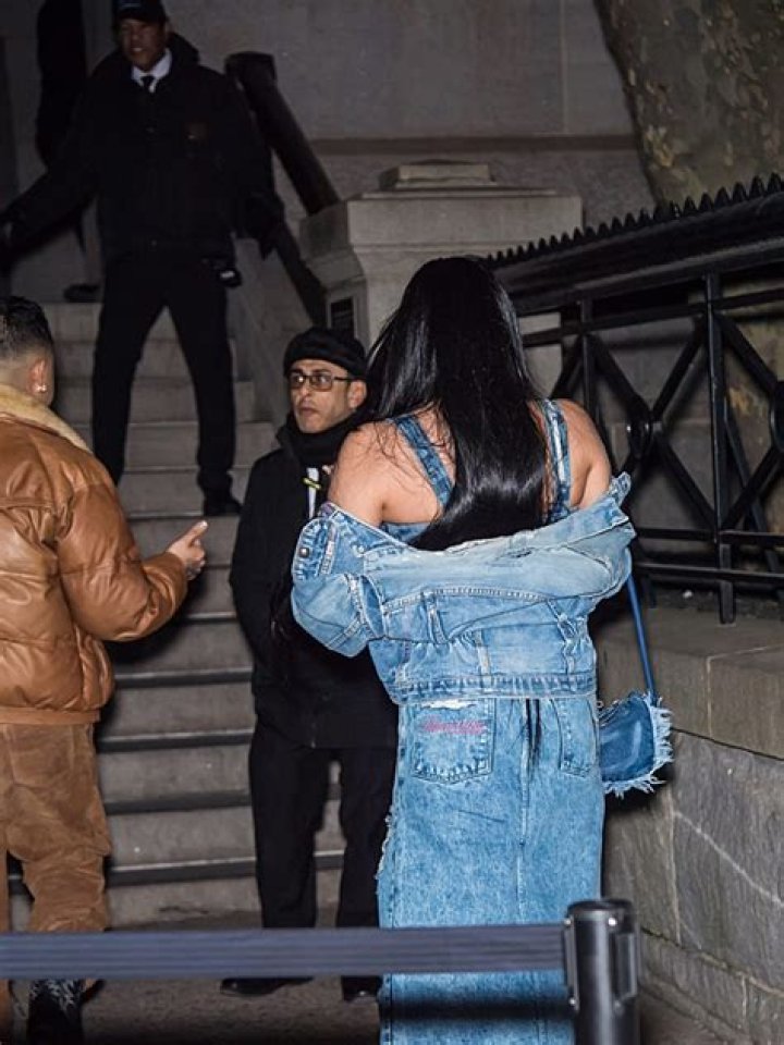 Lourdes Leon Refused Entry Into Marc Jacobs Fashion Show: Video – Hollywood Life
