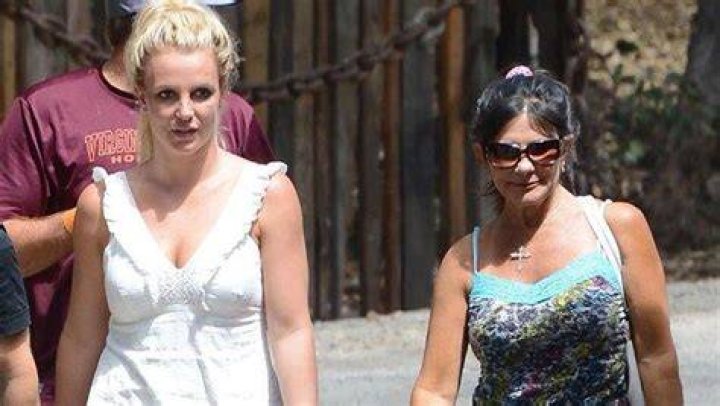 Lynne Spears Says Britney’s Relationship With Dad Has Dwindled To ‘Fear & Hatred’ In New Court Docs