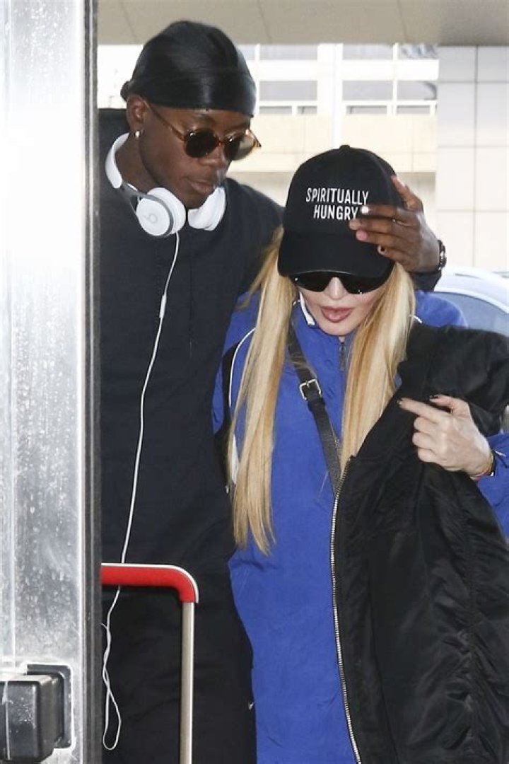 Madonna’s Son David Banda Visits Mom After Hospitalization: Photos – Hollywood Life