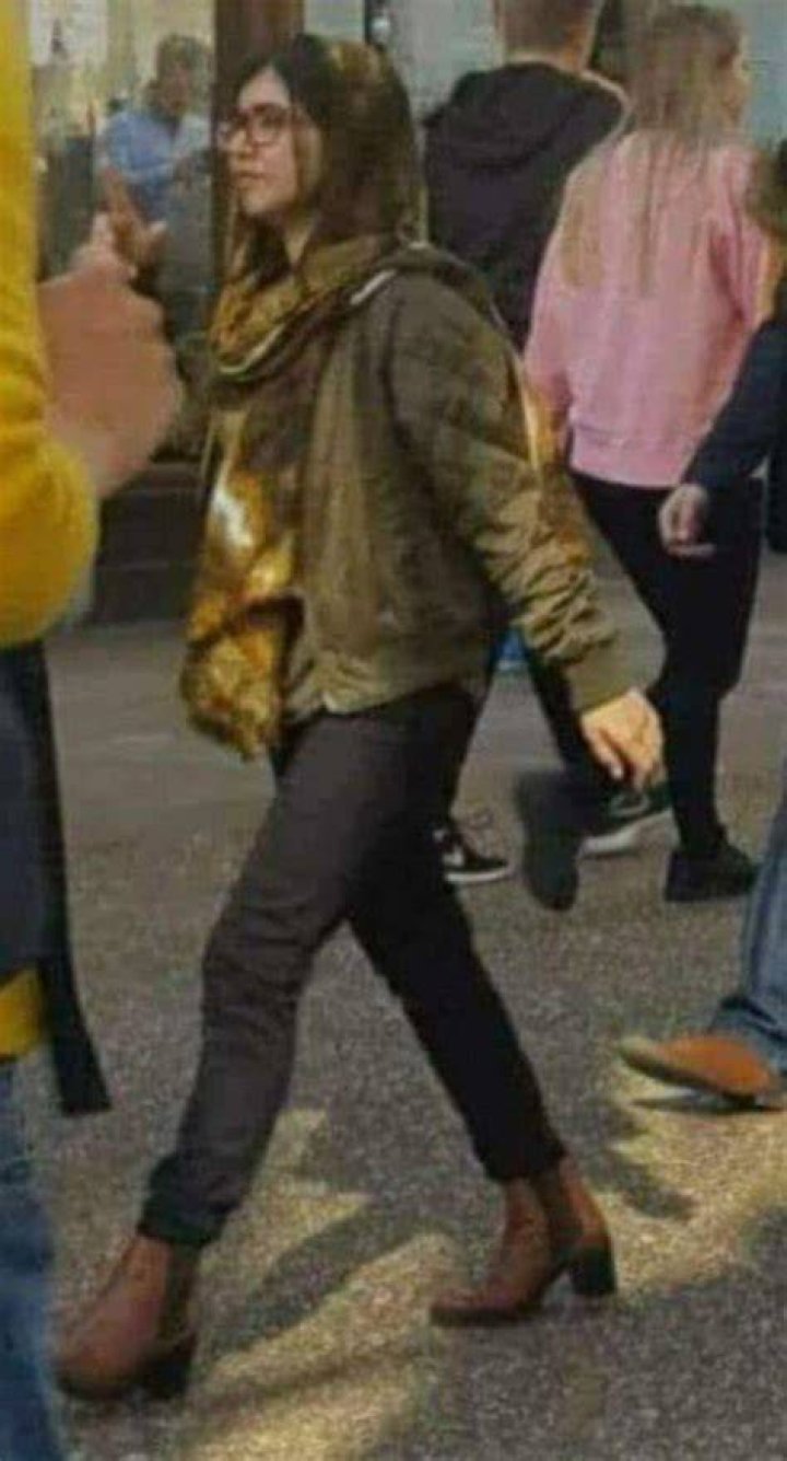 Malala Yousafzai Trolled For Wearing Skinny Jeans & Heels As She Studies At Oxford — WTF?