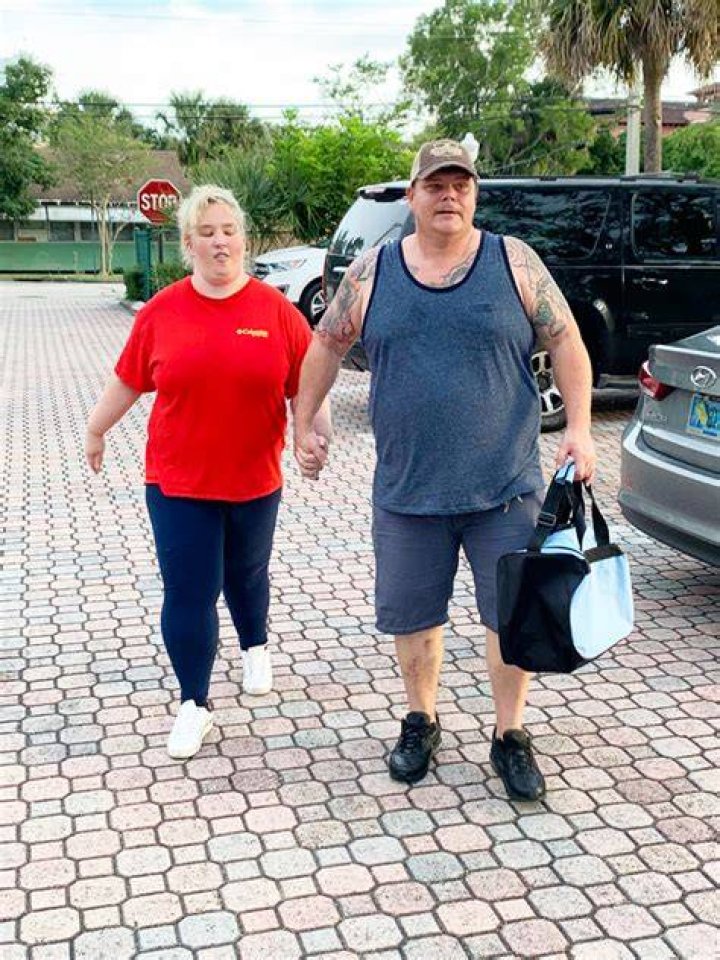 Mama June Reveals She & Boyfriend Geno Doak Split In New Video – Hollywood Life