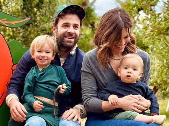 Mandy Moore Pregnant With Second Child With Husband Taylor Goldsmith – Hollywood Life