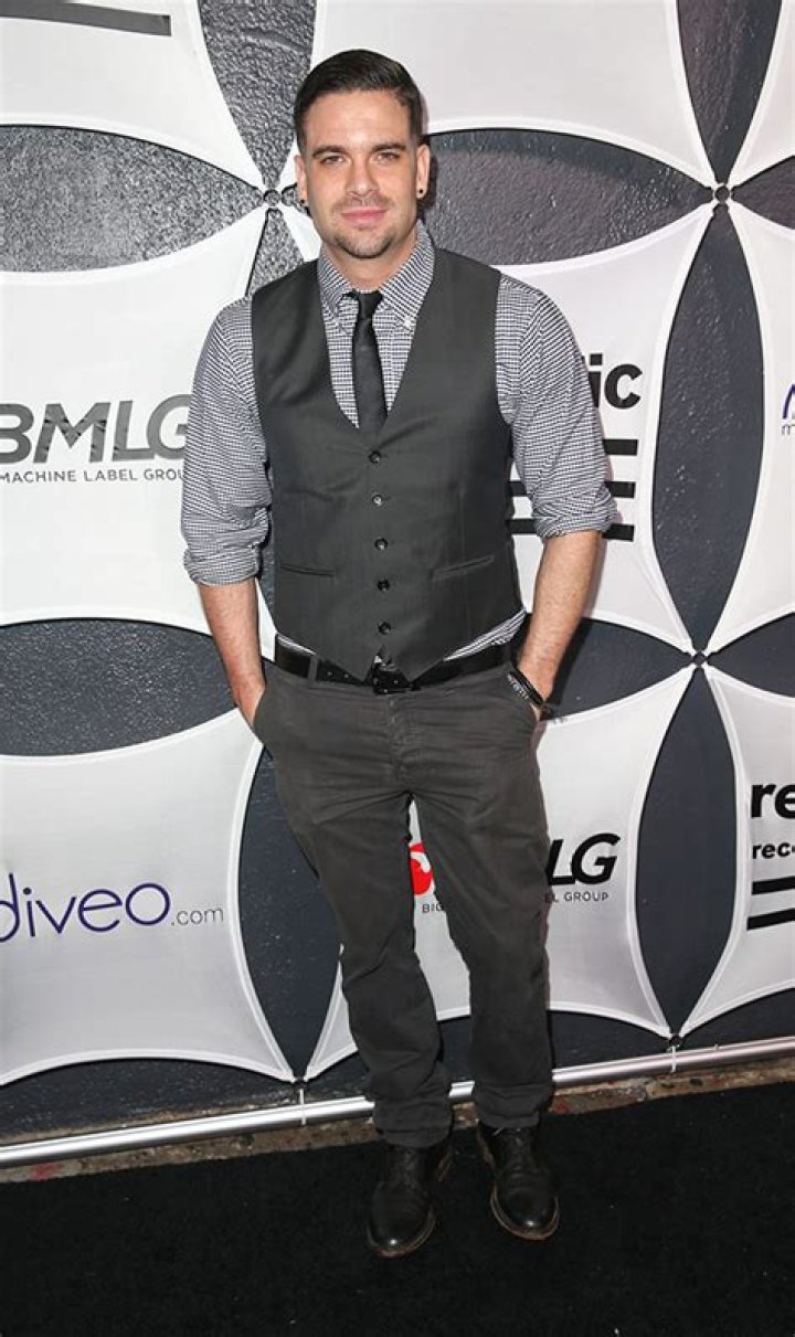 Mark Salling Takes Special Finn ‘Souvenir’ From ‘Glee’ Set After Wrap