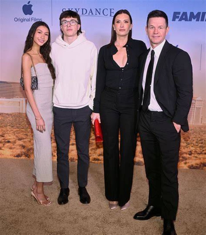 Mark Wahlberg’s Son Michael Looks So Grown Up in New Red Carpet Photos – Hollywood Life