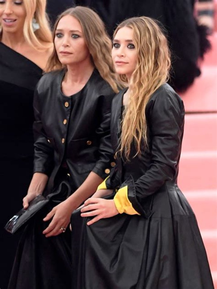 Mary-Kate & Ashley Olsen Rock Chic Ensembles & Designer Bags In Rare New York Outing: Photos