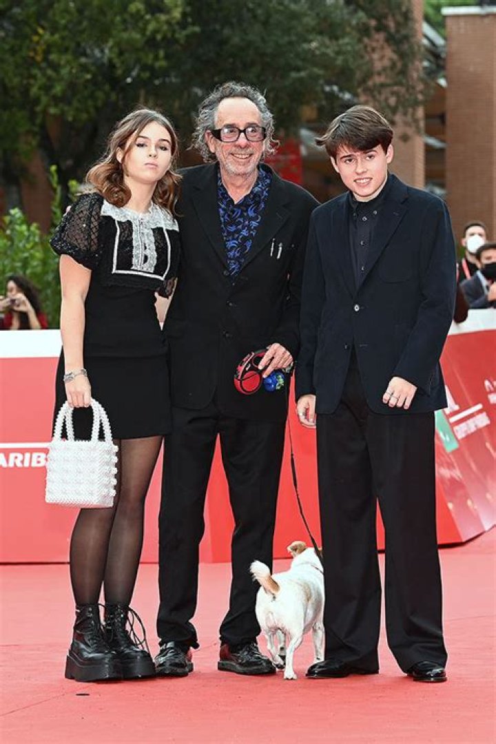 Meet Her 2 Children With Tim Burton – Hollywood Life