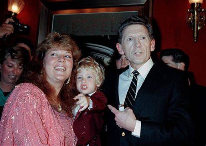 Meet The Late Star’s Six Children – Hollywood Life