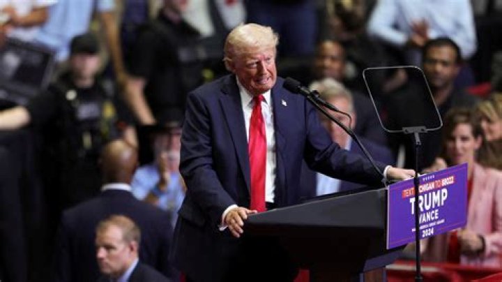 Melania Trump Mocked After Debuting Blonder Hairdo: She’s ‘Grabbed Donald’s’ Hair Dye