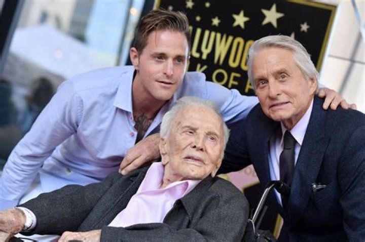Michael Douglas Pays Tribute To Dad Kirk On One Year Death Anniversary – Hollywood Life