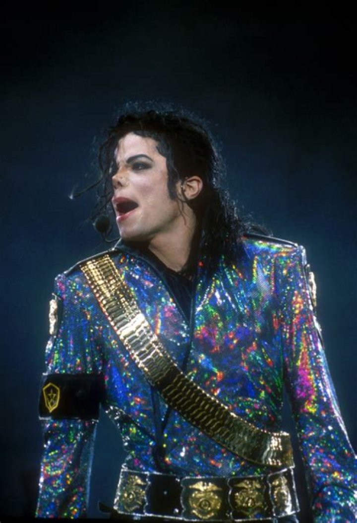 Michael Jackson — PHOTOS – Hollywood Life