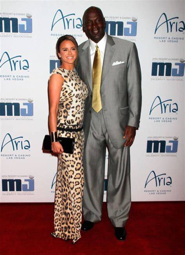 Michael Jordan & Yvette Prieto’s Wedding Reception — ‘Incredible Love’ Revealed – Hollywood Life