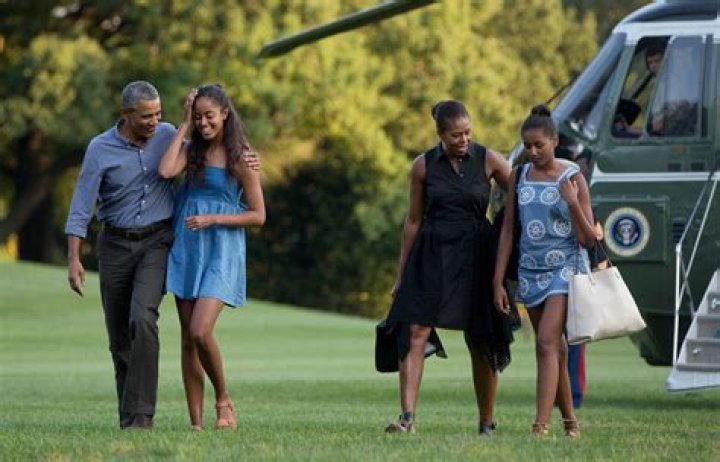 Michelle Obama Gushes Over How Barack Loves Malia & Sasha In Sweet Father’s Day Post