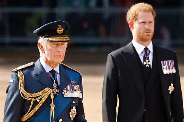 Michelle Obama Reacts To Meghan & Harry’s Rift With Royal Family: I ‘Pray There’s Forgiveness’