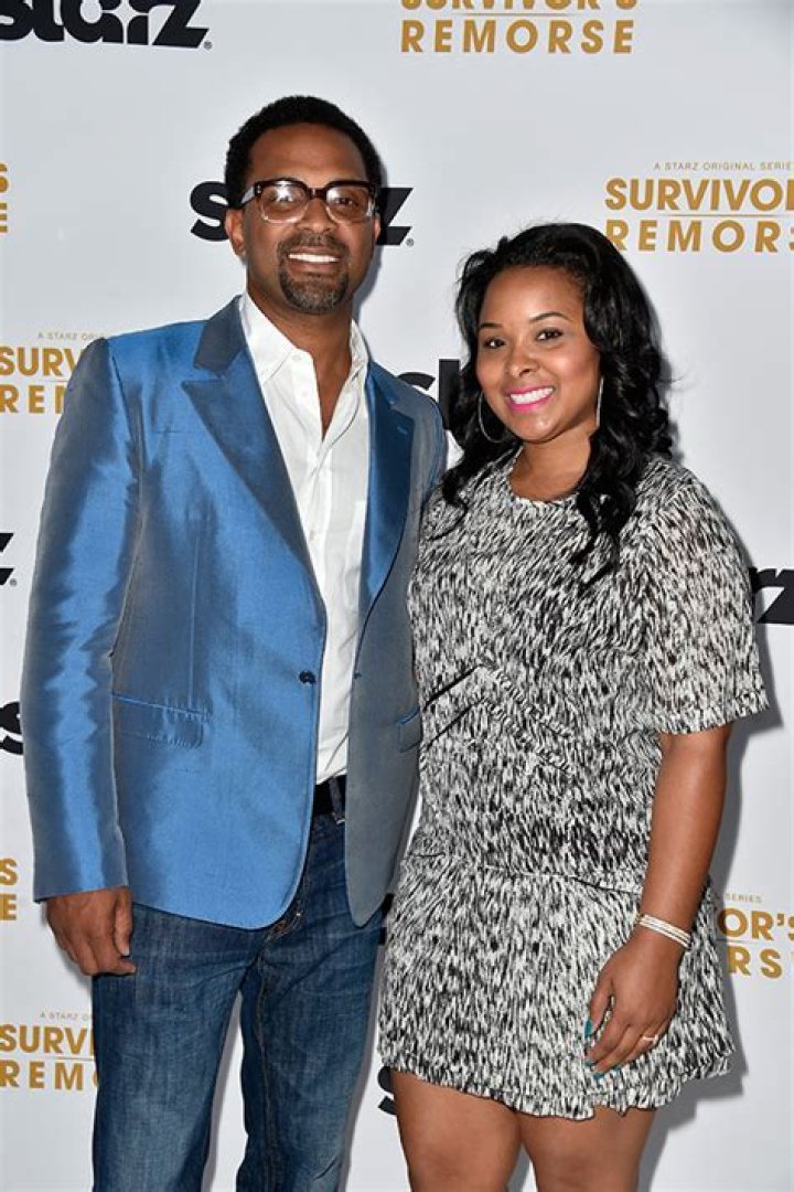 Mike Epps Caught Flirting With Other Woman On Twitter By His Wife – Hollywood Life
