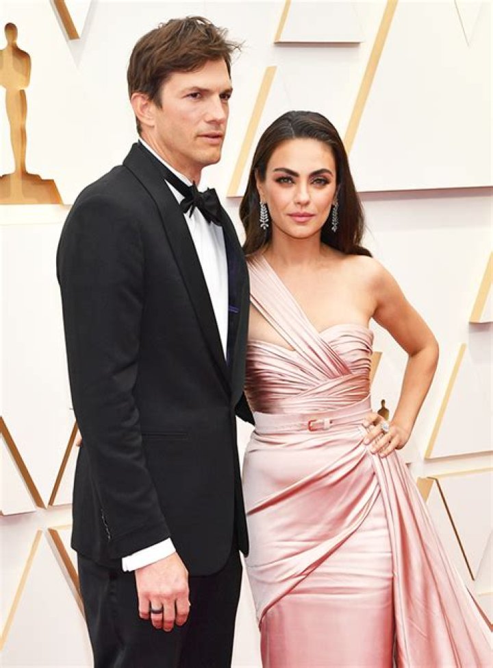 Mila Kunis Reveals Conversation With Her 2 Kids About Ukraine – Hollywood Life