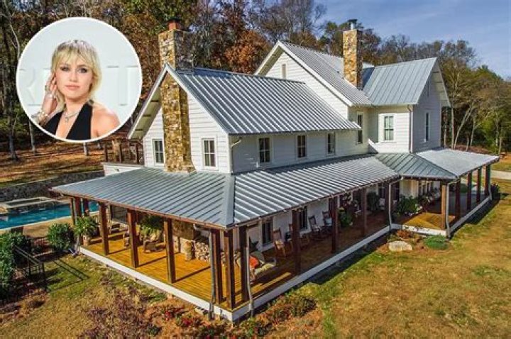Miley Cyrus Sells Her California Hideaway Home For $2 Million Profit – Hollywood Life