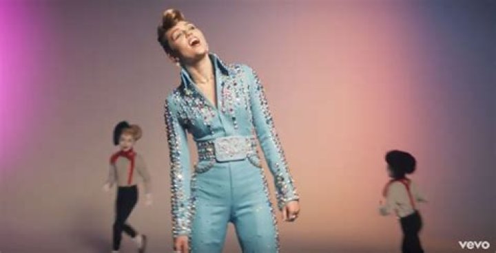 Miley Cyrus ‘Younger Now’ — Music Video Pics