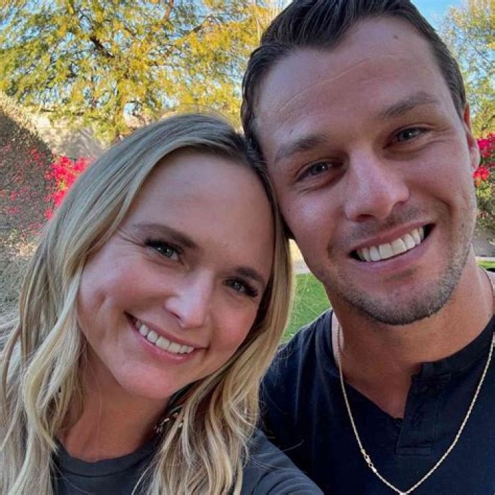 Miranda Lambert Gushes Over Husband Brendan On Their 1-Year Wedding Anniversary