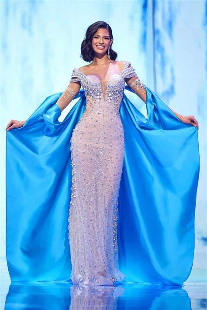 Miss Universe 2017 Evening Gowns — PICS