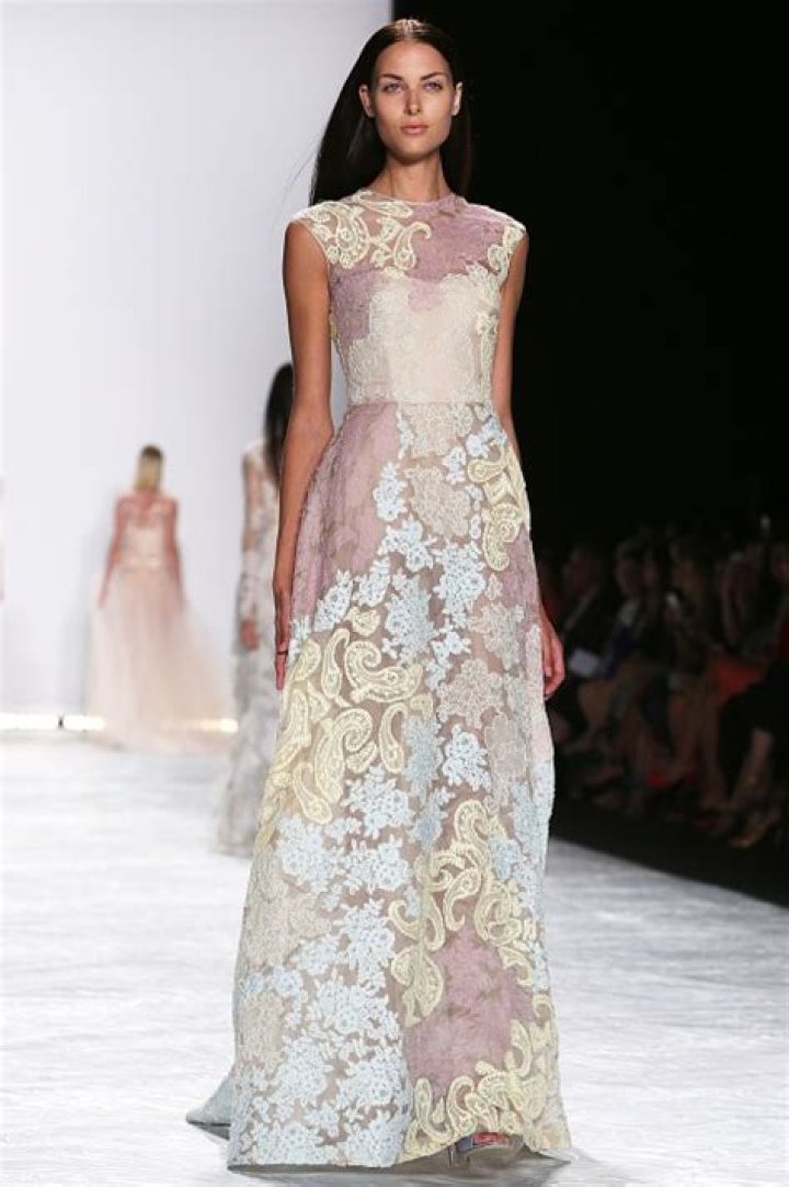 Monique Lhuillier Spring 2015 Collection — See The Pics