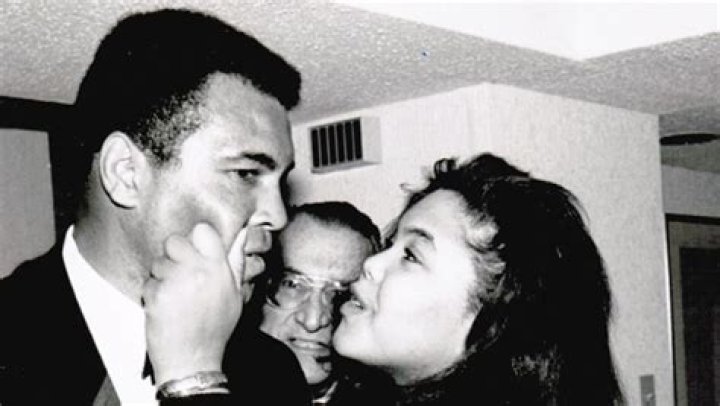 Muhammad Ali’s Daughter Khaliah On Missing Dad 5 Years After His Death – Hollywood Life