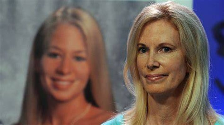 Natalee Holloway’s Mother Reveals How Joran van der Sloot Killed Her – Hollywood Life