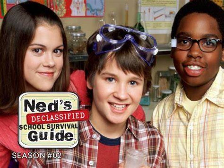 ‘Ned’s Declassified’ Star Apologizes to Drake Bell Over Jokes About ‘Quiet on Set’ Sexual Abuse Allegations