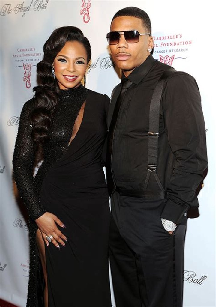 Nelly & Ashanti Hug At Verzuz Battle For Ja Rule & Fat Joe – Hollywood Life