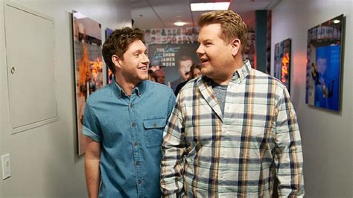 Niall Horan Sings ‘I’m Gonna Be (500 Miles) For ‘Late Late Show’ Skit – Hollywood Life