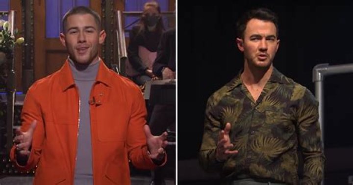 Nick Jonas’ Opening Monologue With Kevin — Video – Hollywood Life