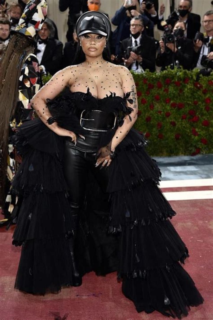 Nicki Minaj Skips Met Gala 2021 After Contracting COVID – Hollywood Life