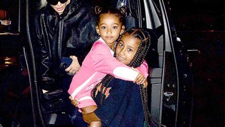 North West Pranks Sister Chicago With Funny Face Filter In New TikTok – Hollywood Life