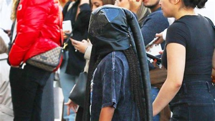 North West Wears Face-Covering Outfit Like Dad Kanye & Mom Kim K – Hollywood Life