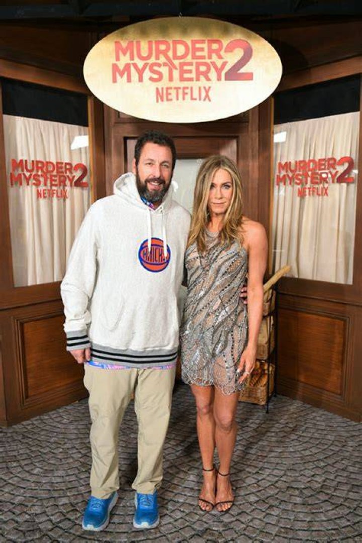 ‘Notorious’ Creator On Show’s Murder Mystery & If Jake & Julia Will Ever Get Romantic