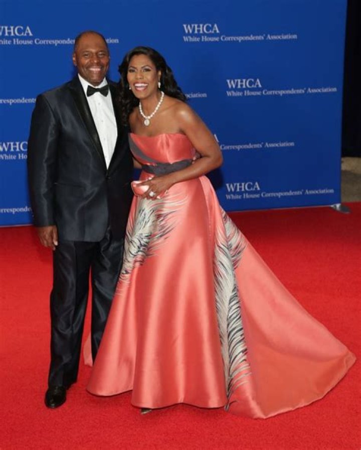 Omarosa Manigault & John Allen Newman Wedding Pictures – Hollywood Life