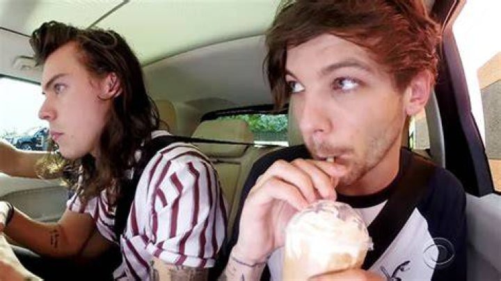 One Direction Eats McDonald’s In Unseen Carpool Karaoke Footage – Hollywood Life