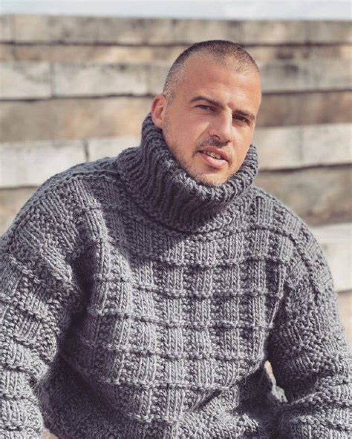 Over 21,000 People Swear by This Chunky Knit Sweater for Winter & It’s on Sale for Under $40