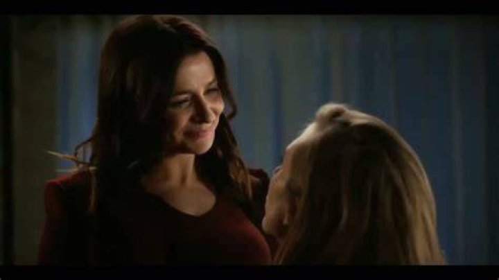 Owen May Be Dead & Amelia & Kai Kiss — Recap – Hollywood Life