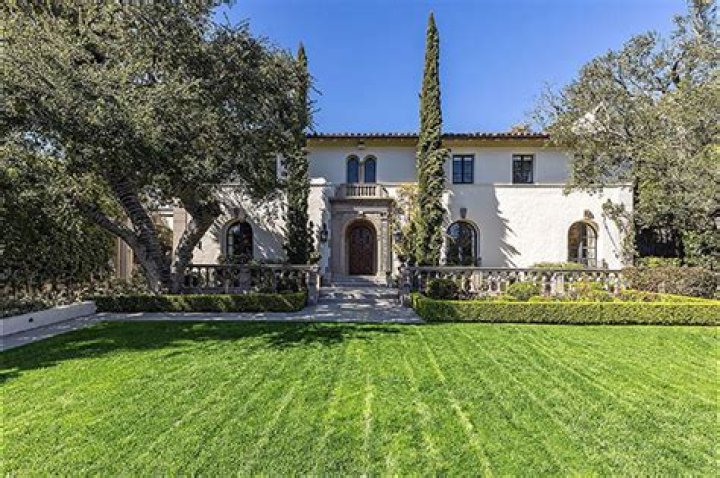 Ozzy & Sharon Osbourne Selling Their LA Mansion For $18M: Photos – Hollywood Life