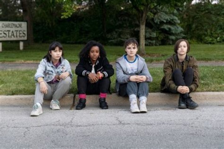 ‘Paper Girls’: Photos Of Prime Video’s YA Sci-Fi Series
