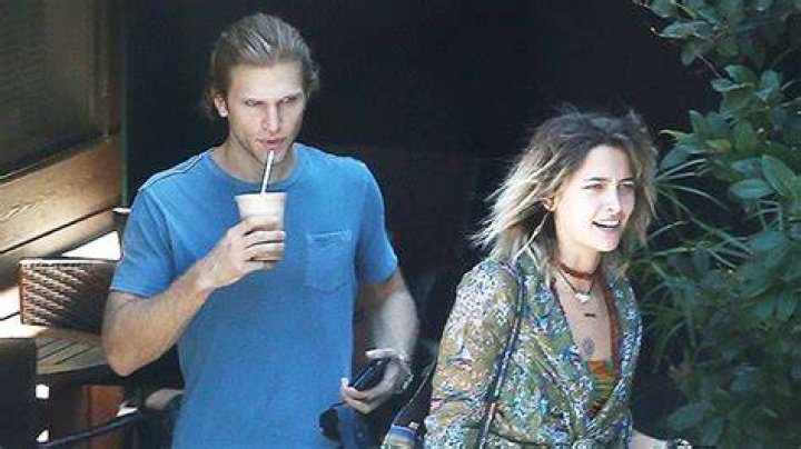 Paris Jackson & ‘PLL’ Star Keegan Allen Get Close During Intimate Date — New Couple?