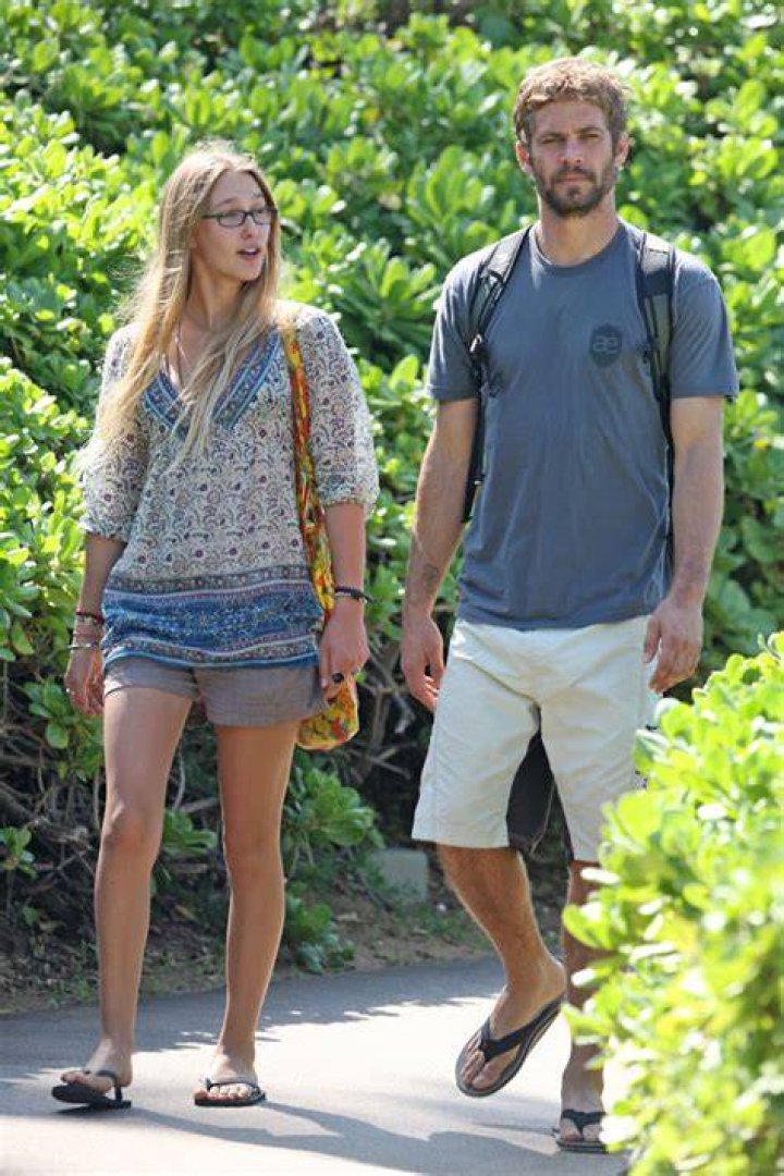 Paul Walker’s Girlfriend, Jasmine Pilchard-Gosnell, Collapses — Her Sad Reaction – Hollywood Life