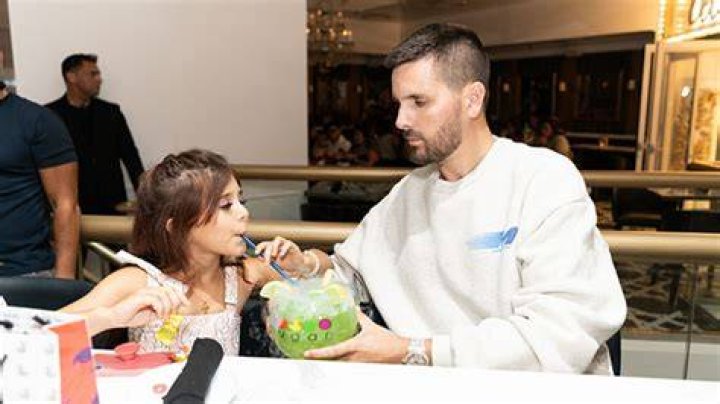 Penelope Disick Wants Scott to Have an Older Girlfriend and Date Again – Hollywood Life