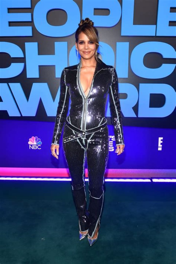 People’s Choice Awards 2021: See Photos Of Halle Berry, Kim Kardashian & More