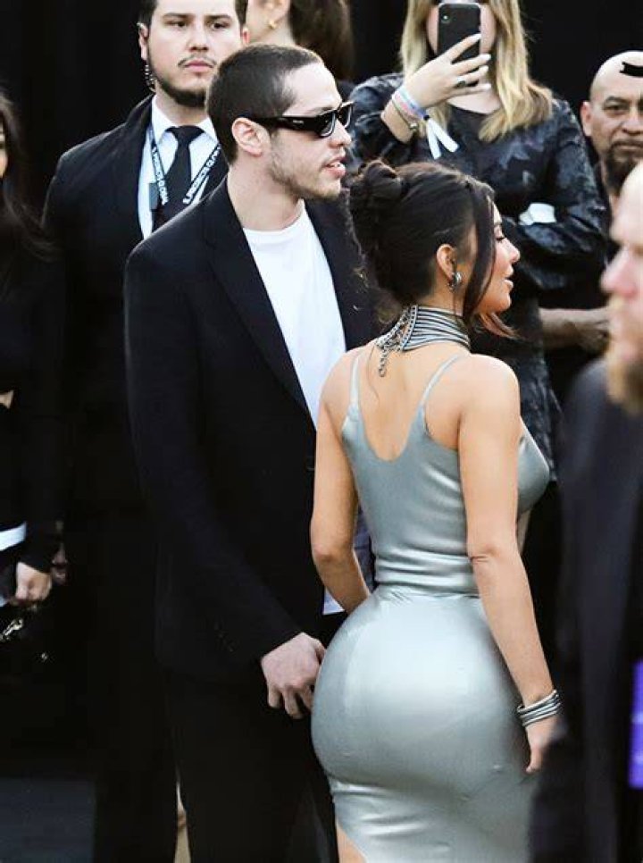 Pete Davidson & Kim Kardashian Arrive At ‘The Kardashians’ Premiere Together For Date Night