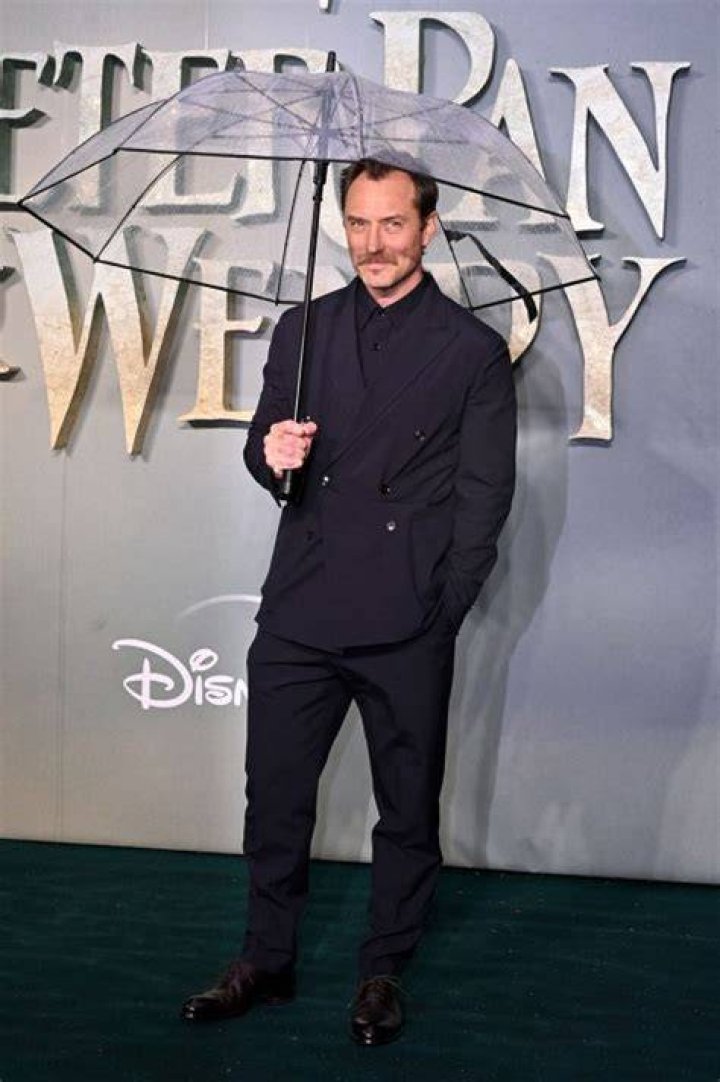 ‘Peter Pan & Wendy’ Premiere: Photos – Hollywood Life