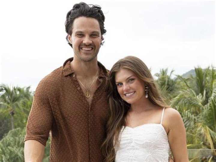 Photos Of Bachelor In Paradise Couple – Hollywood Life