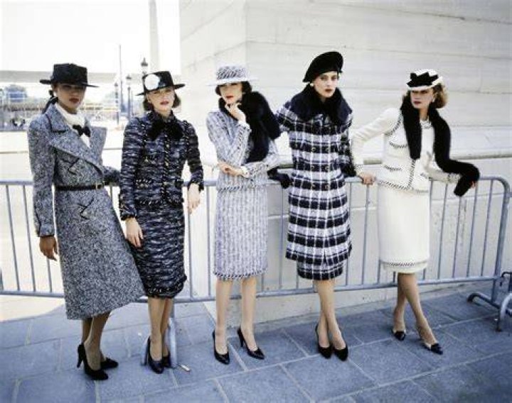 Photos Of Last Karl Lagerfeld Collection – Hollywood Life